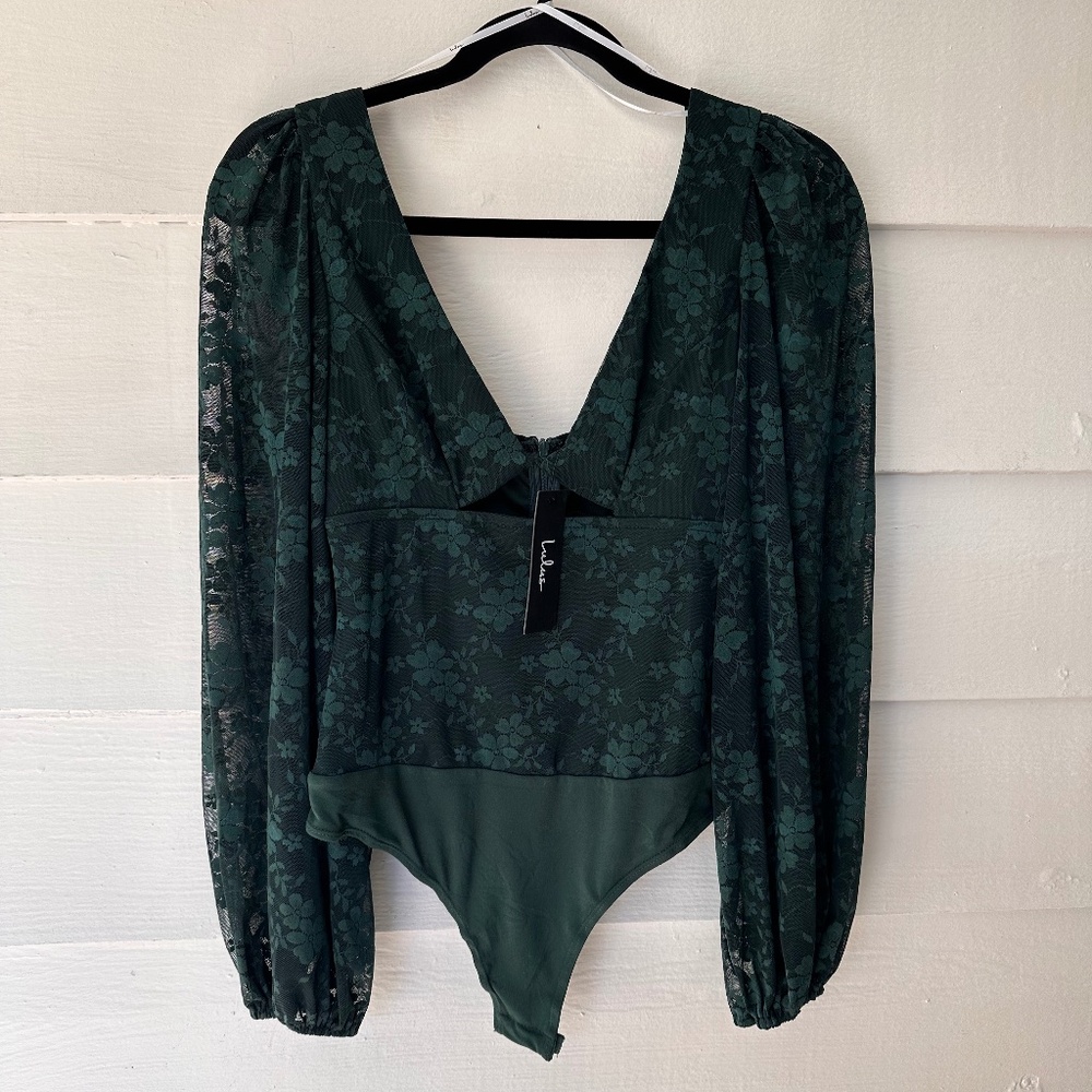 NWT Lulus Green Lace Cutout Long Sleeve Bodysuit